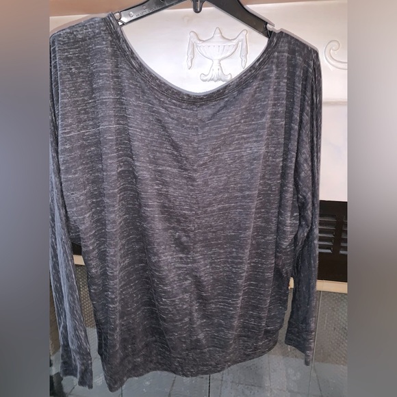 Army Wife Off the Shoulder Lightweight Pullover 3/4 Sleeve Tee SZ L - Picture 3 of 3
